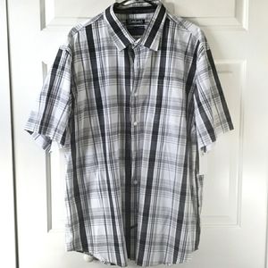 Ecko Unlimited Black & White Plaid Button Up Shirt